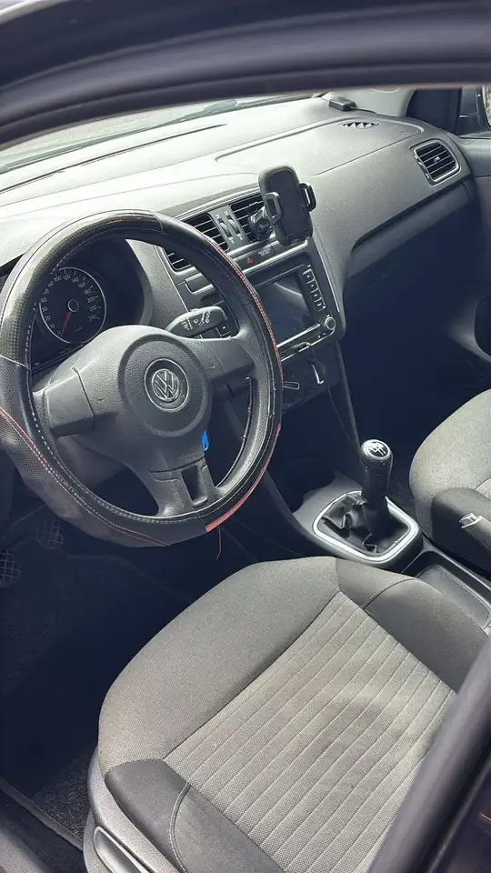 Volkswagen Polo Citadine 5 portes — photo 16