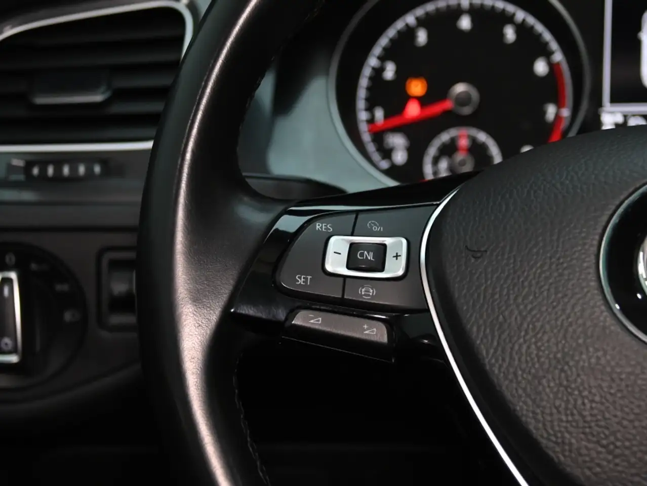 Volkswagen Golf снимка Volkswagen Golf