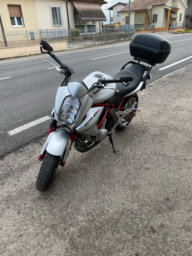 Kawasaki ER - 6 N Silver - 1