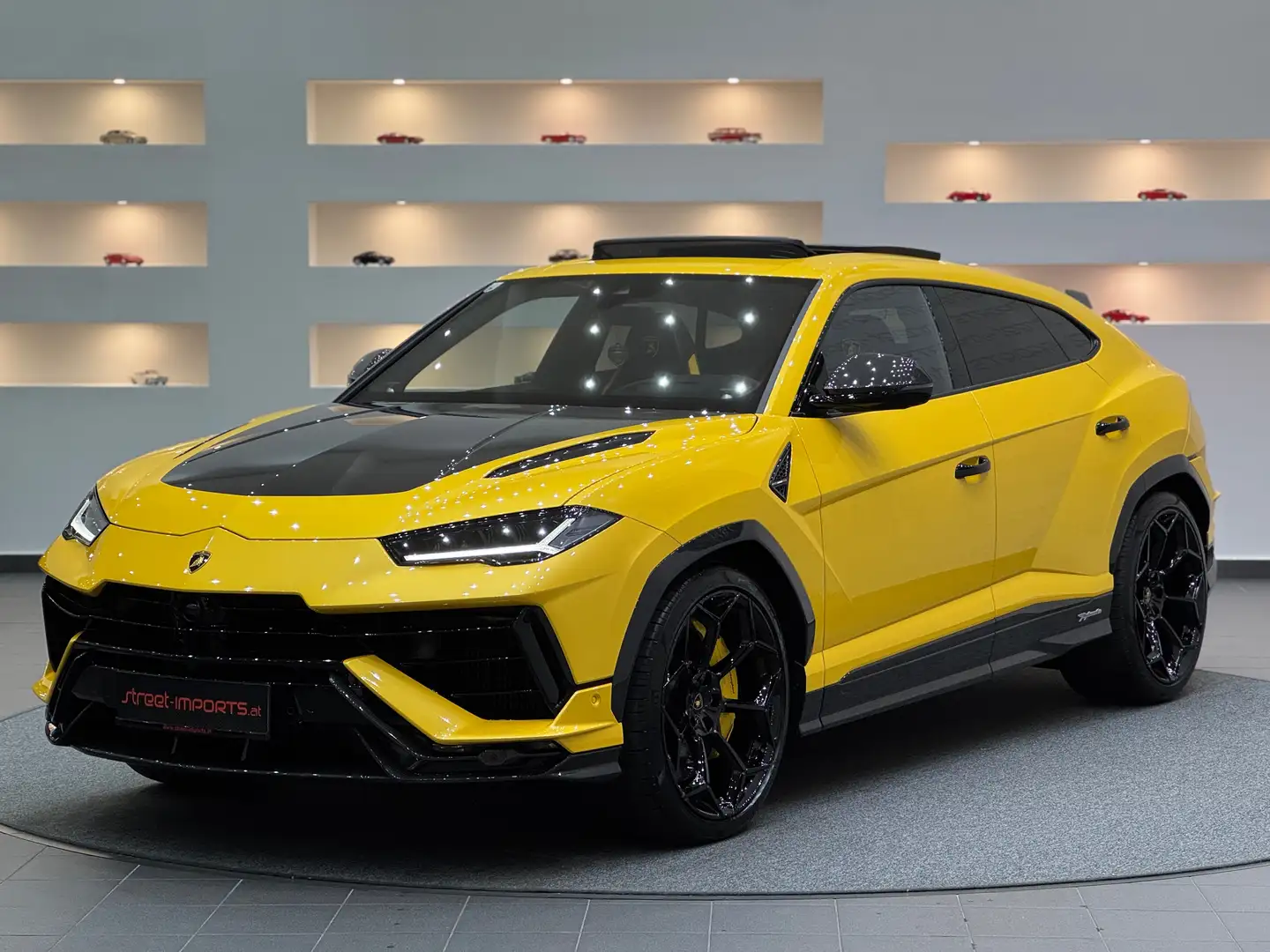 Lamborghini Urus Permormante *Voll-Carbon*Akrapovic*Keramik*B&O* Gelb - 1