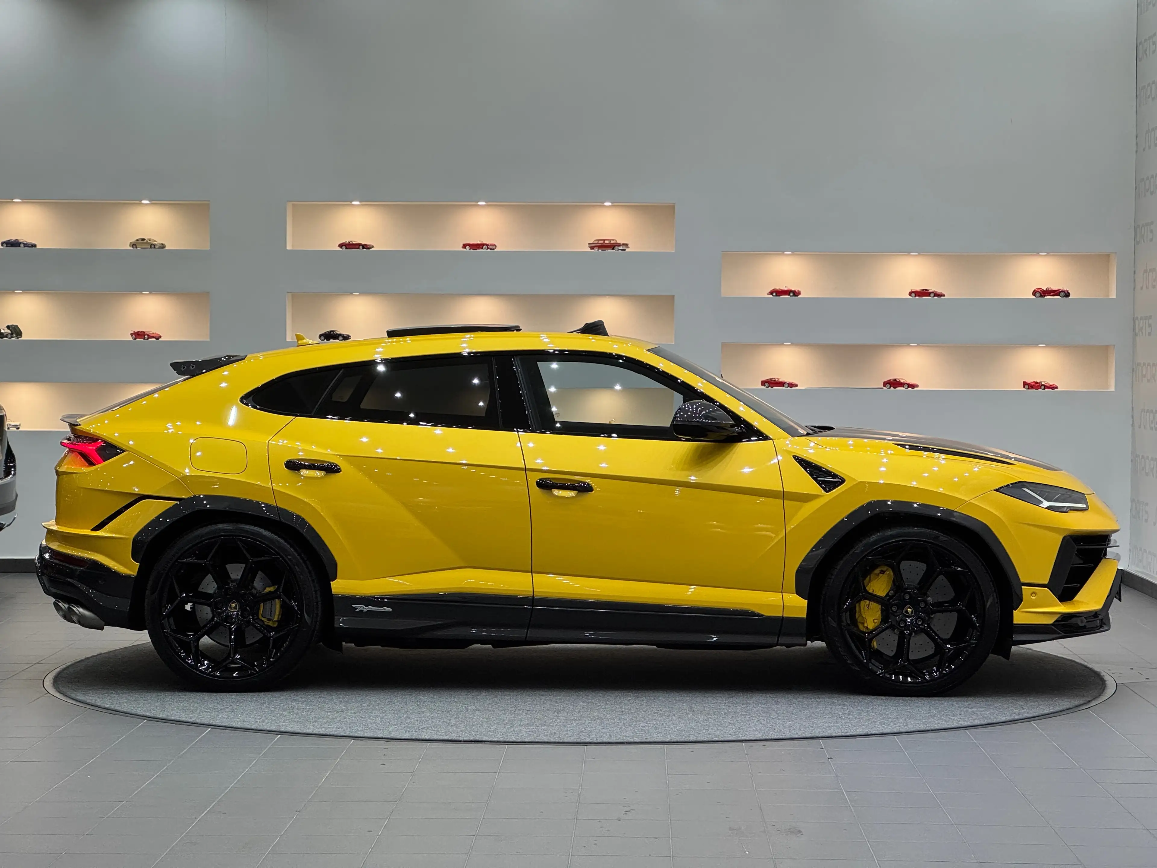 Lamborghini Urus Permormante *Voll-Carbon*Akrapovic*Keramik*B&O* — photo 5