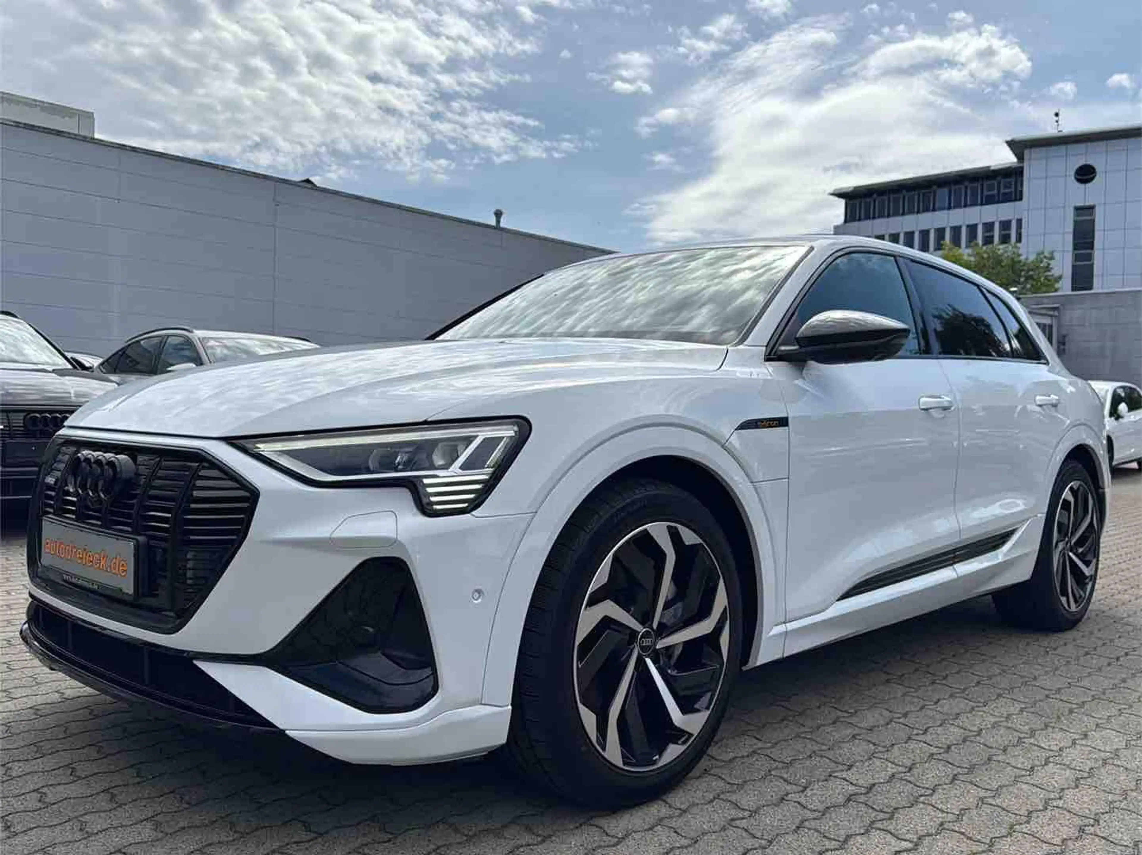 Audi e-tron 55 2x S line AHK BLACK HuD PANO 360° 21Z