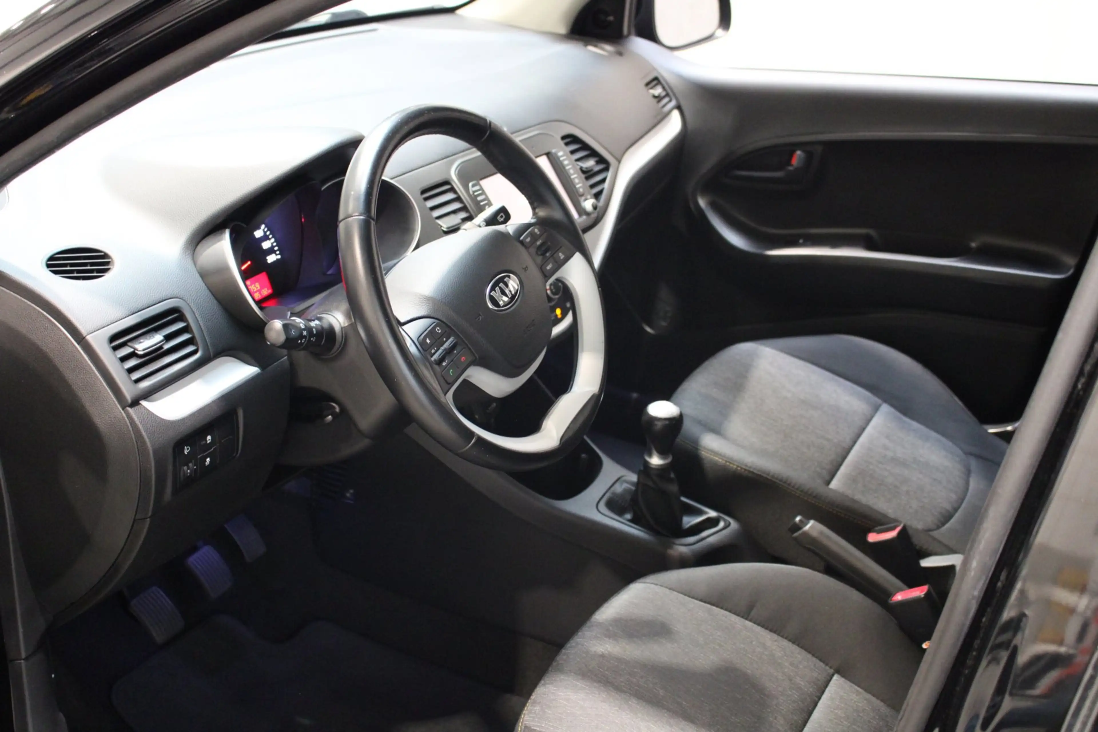Kia Picanto 1.0 CVVT EconomyPlusLine Camera/Cruise/Trekhaak — photo 3