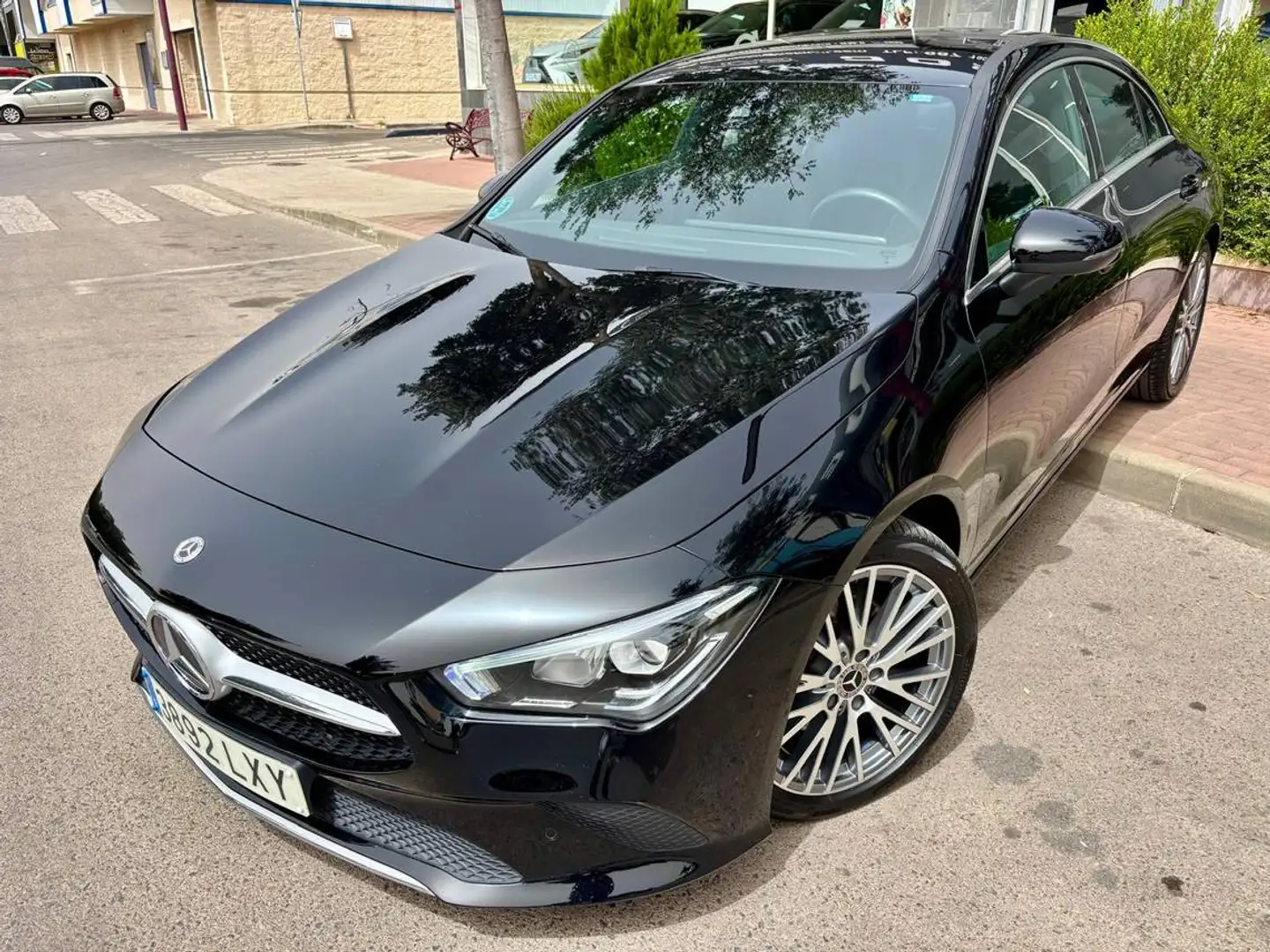 Mercedes-Benz CLA 200 200d Noir - 2