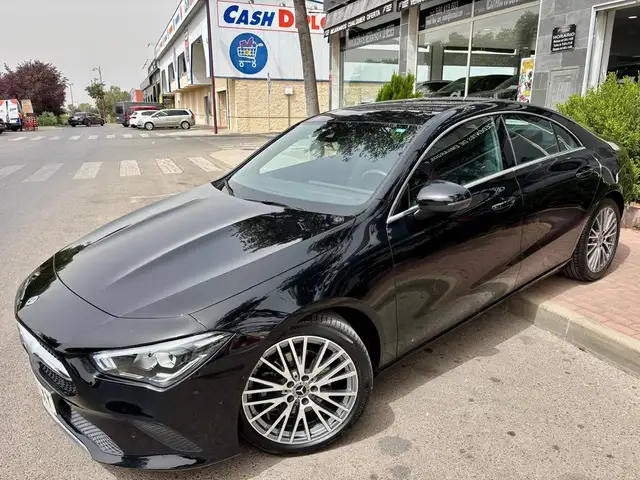 Mercedes-Benz CLA 200 200d
