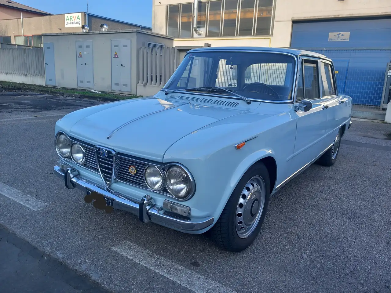 Alfa Romeo Giulia 1600, foto 1