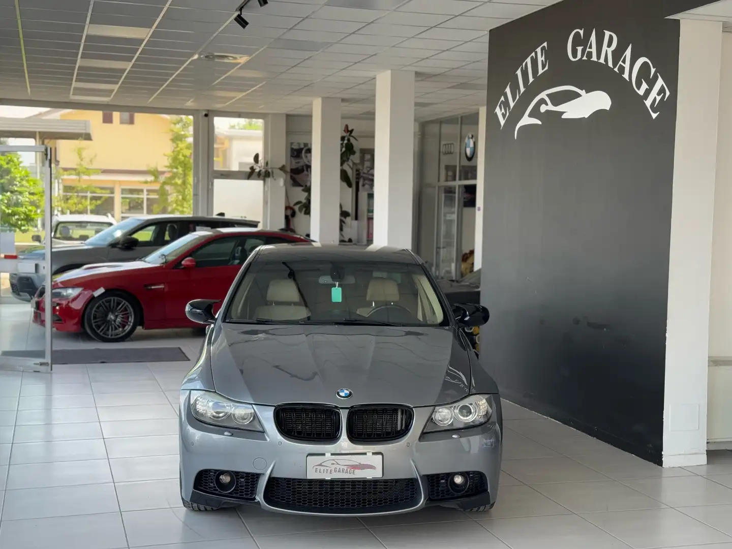 BMW 320 d Msport 184cv EURO6 233.000km Gris - 2