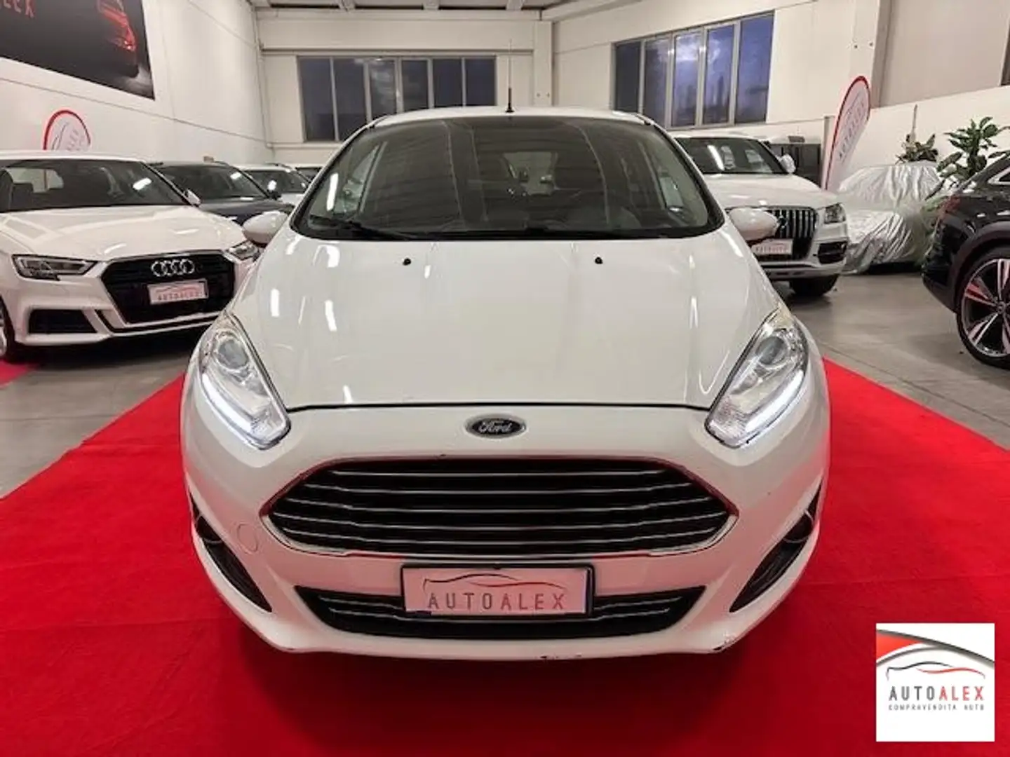 Ford Fiesta 5p 1.5 tdci Black&White 75cv NEOPATENTATI Blanc - 2