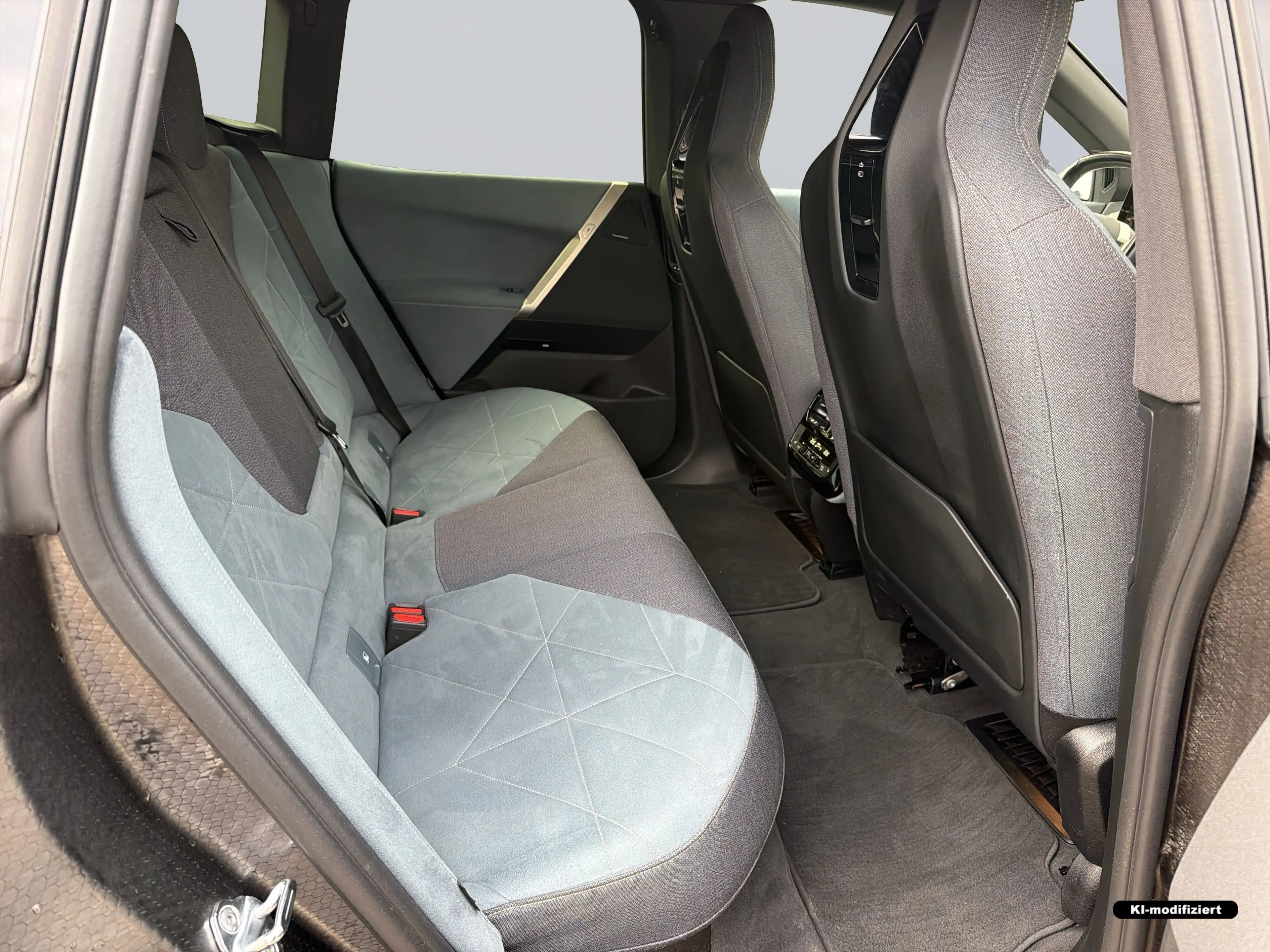 BMW iX xDrive40 *Sportpaket*H&K Surround*AHK*Soft-Close*L — photo 10