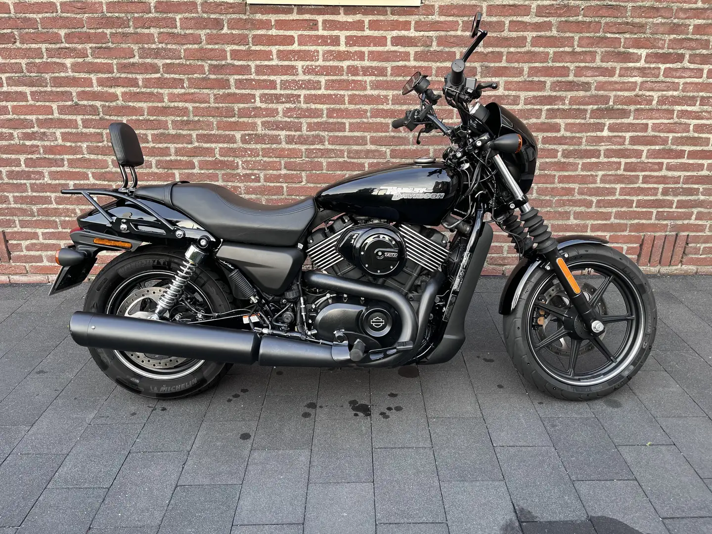 Harley-Davidson Street 750 Zwart - 2
