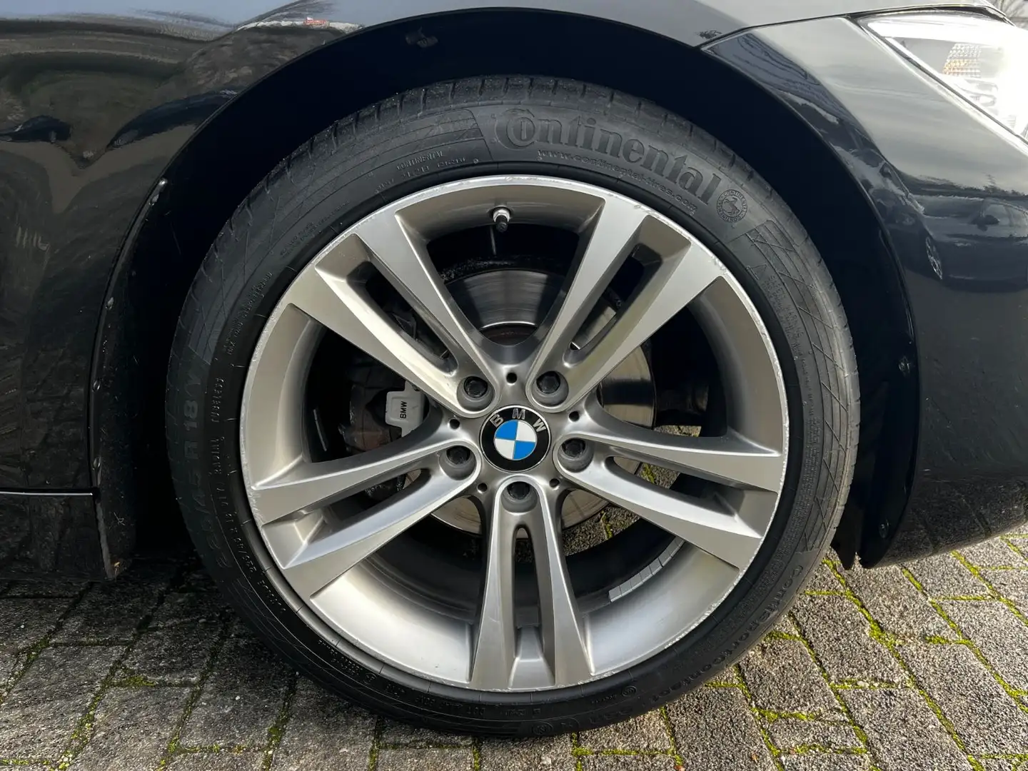BMW 420 i Coupé Sp.Aut. Sport Line Leder Xenon Navi Negru - 2