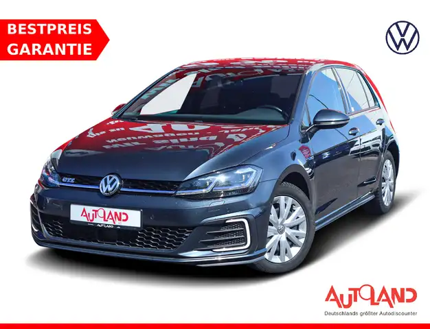 Volkswagen Golf VII 1.4 TSI GTE DSG LED Navi VC ACC Kamera DA