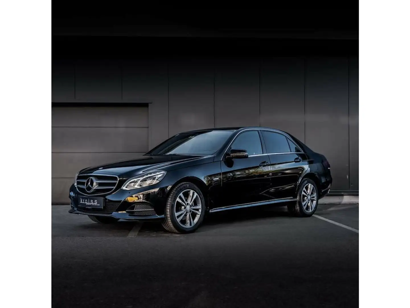 Mercedes-Benz E 200 BlueTEC Edition E (212.006) Schwarz - 1