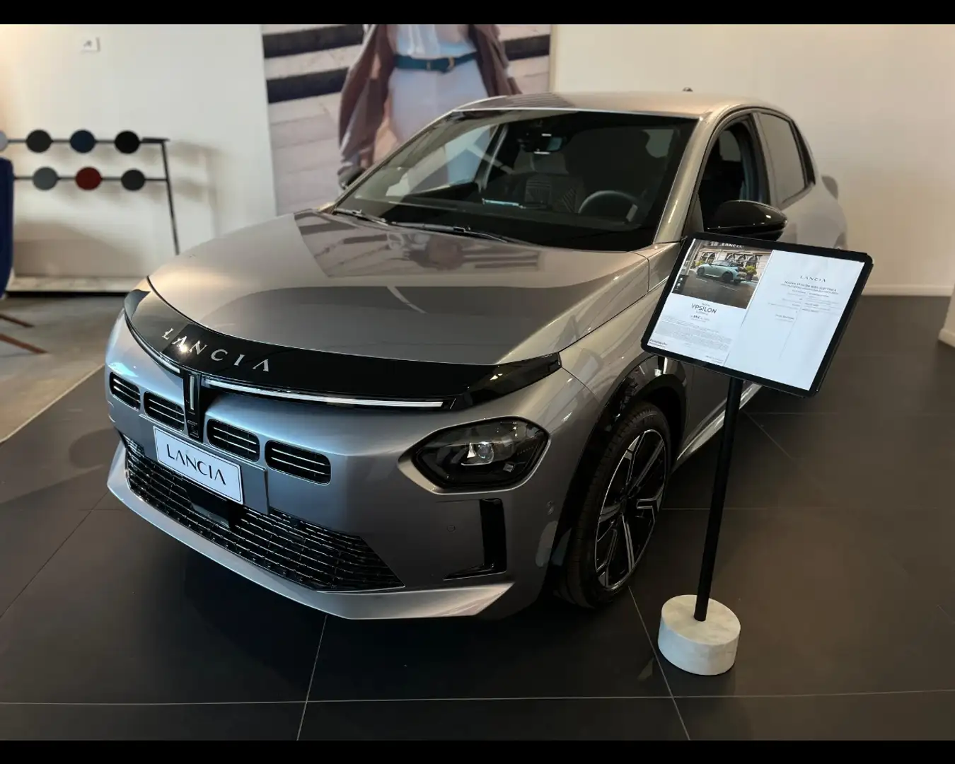 Lancia Ypsilon 1.2 mhev LX Grigio - 1