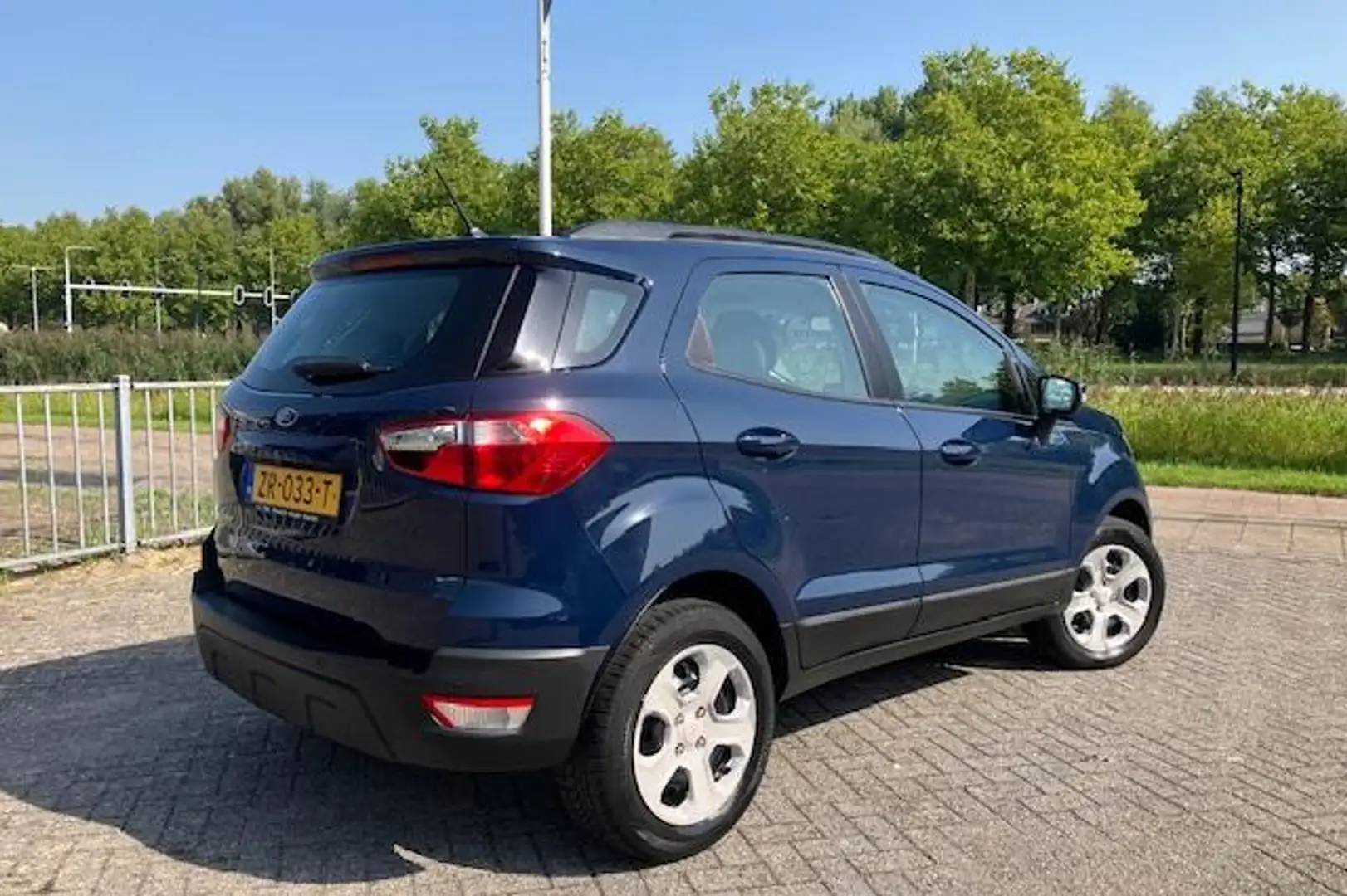 Ford EcoSport 1.0 EcoBoost 125PK Trend Ultimate Blauw - 2
