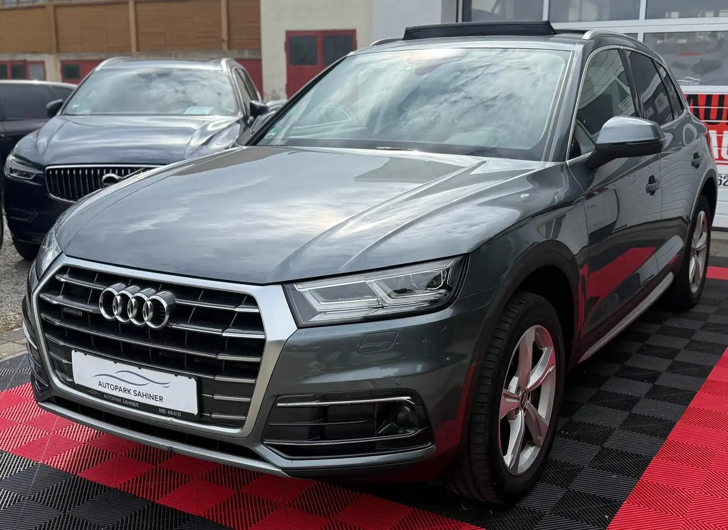 Audi Q5 QUATTRO/WENIG KM/VIRTUELL/DEUTSCHES FAHRZEUG Grau - 2