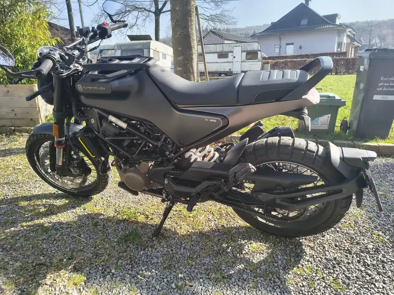 Husqvarna Svartpilen - foto 2