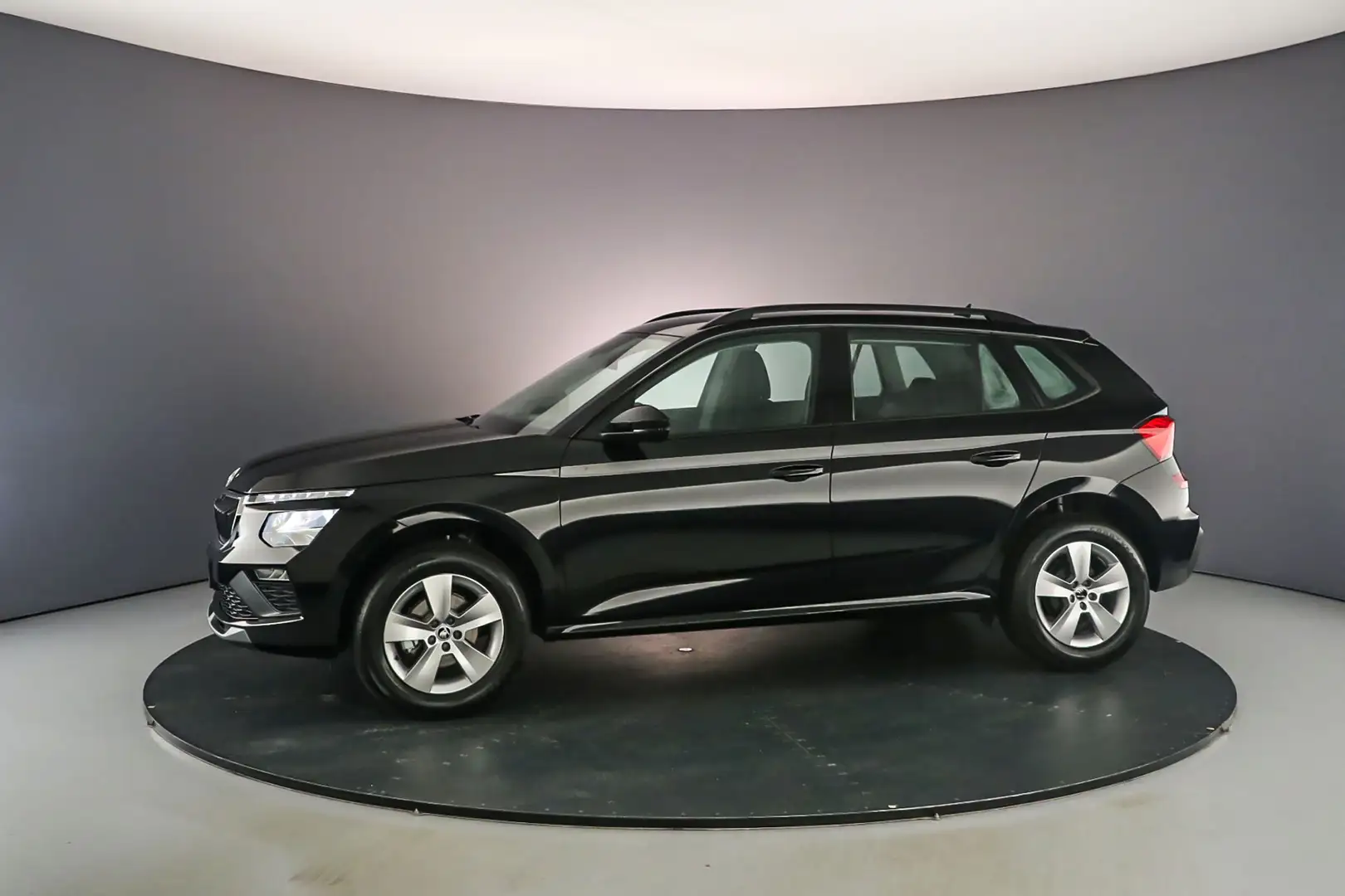 Skoda Kamiq 1.0 TSI Greentech 115pk Selection actie €1.817,- k Zwart - 2