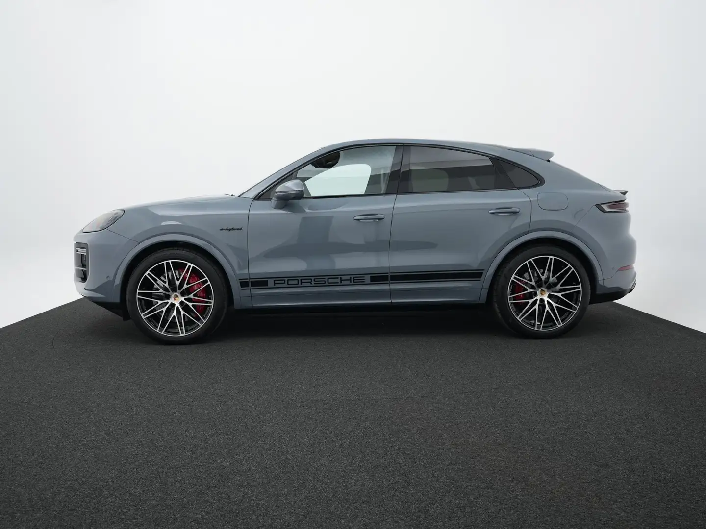 Porsche Cayenne Turbo E-Hybrid Coupé Grau - 2