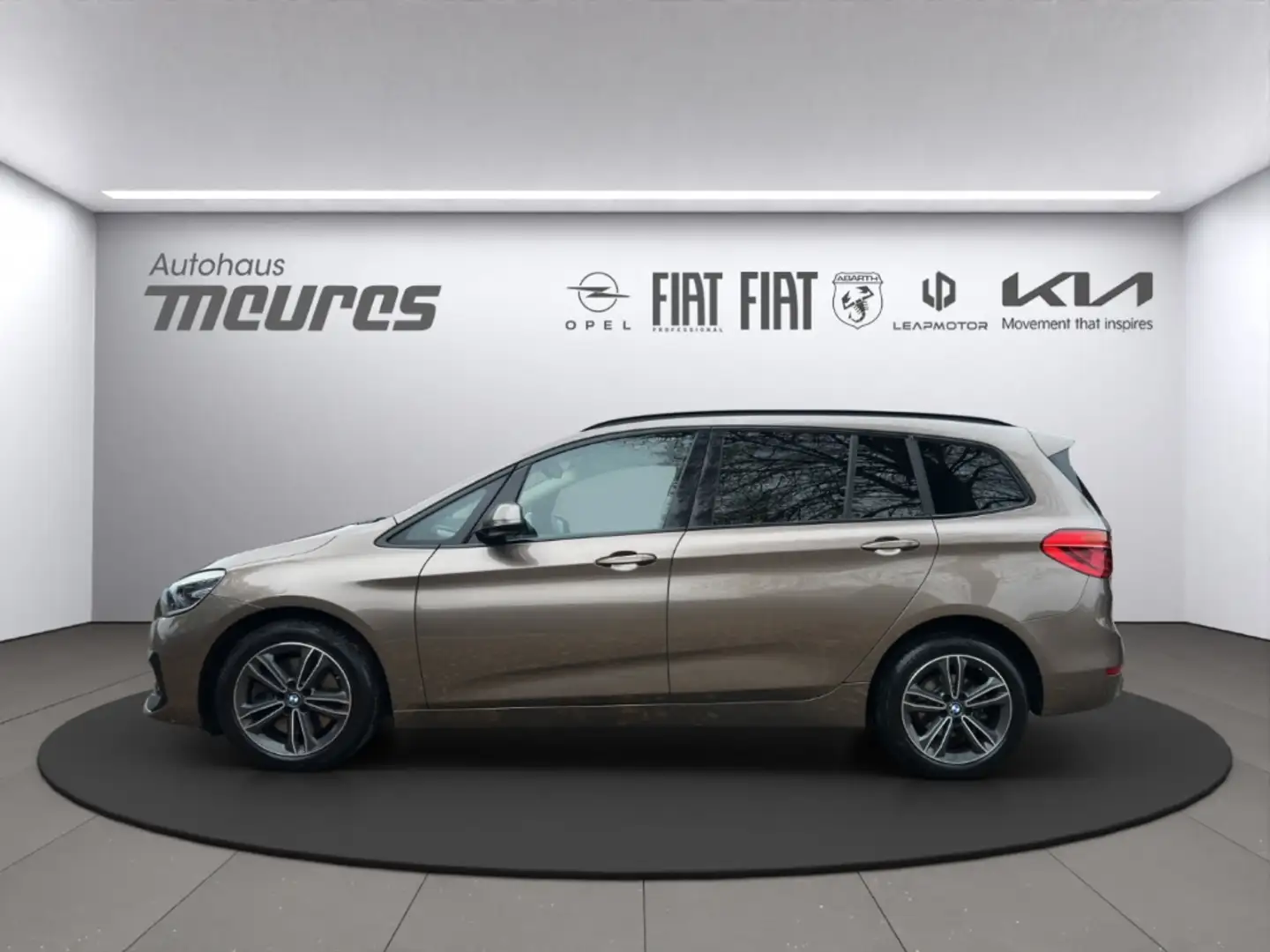 BMW 218 Gran Tourer d Sport Line DCT Panorama El. Heckklap Beige - 2
