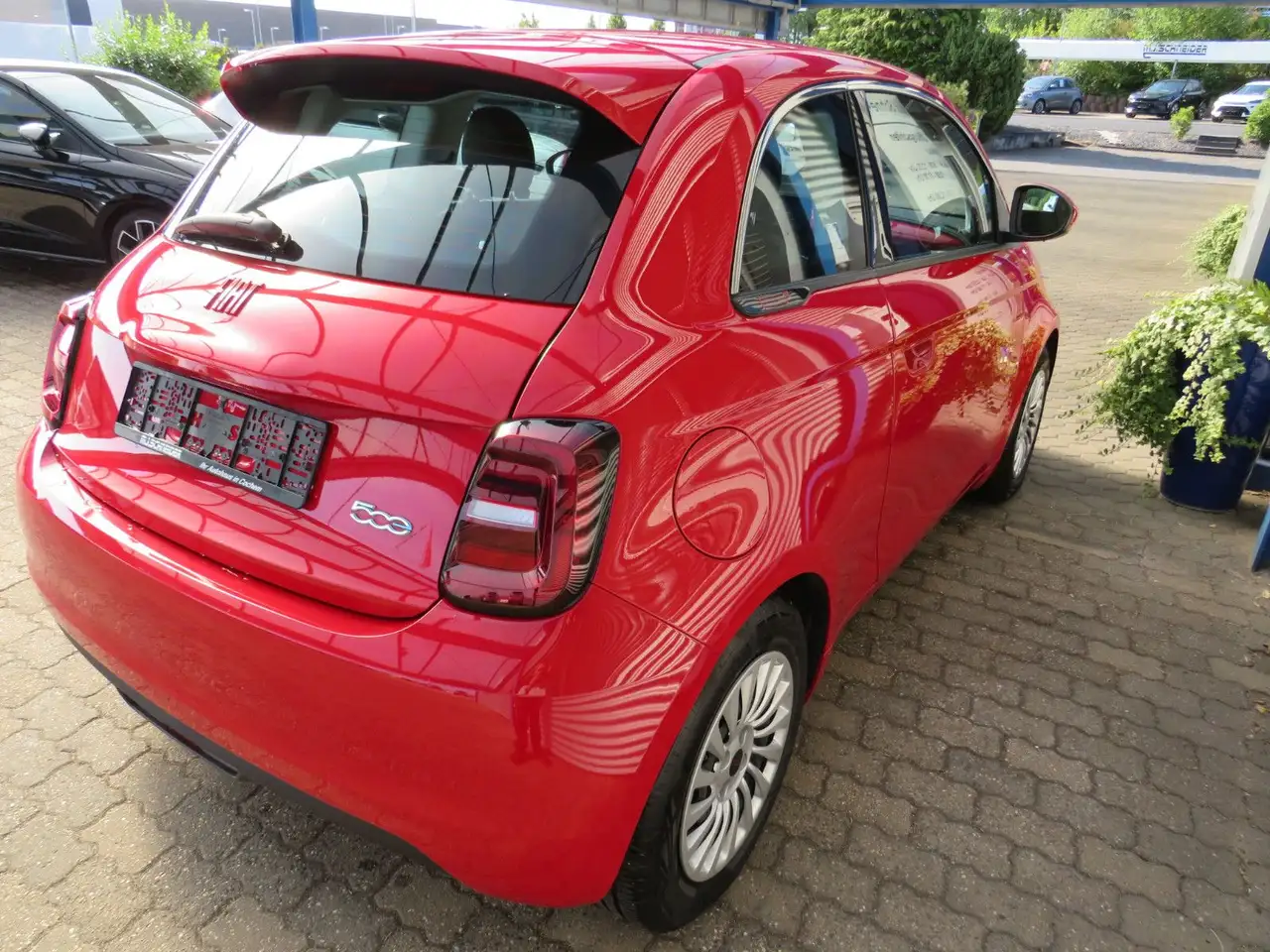 Fiat 500 E Red 42kWh Navi DAB Fahrer-Assistenzsysteme, миниатюра 8