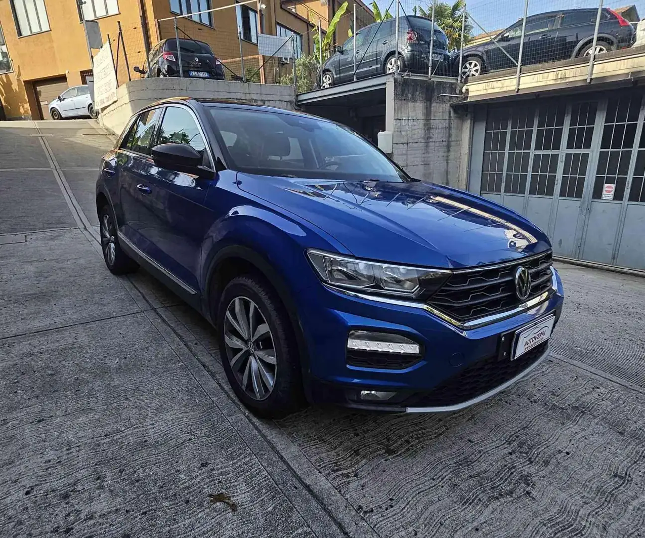 Volkswagen T-Roc 1.0 TSI 115 CV Style BlueMotion Technology Blauw - 1