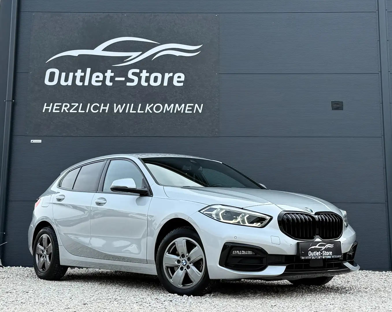 BMW 118 i Aut.*Sport-Line*M-Sportsitze*Navi*SHZ*Mwst*TOP* Gri - 1