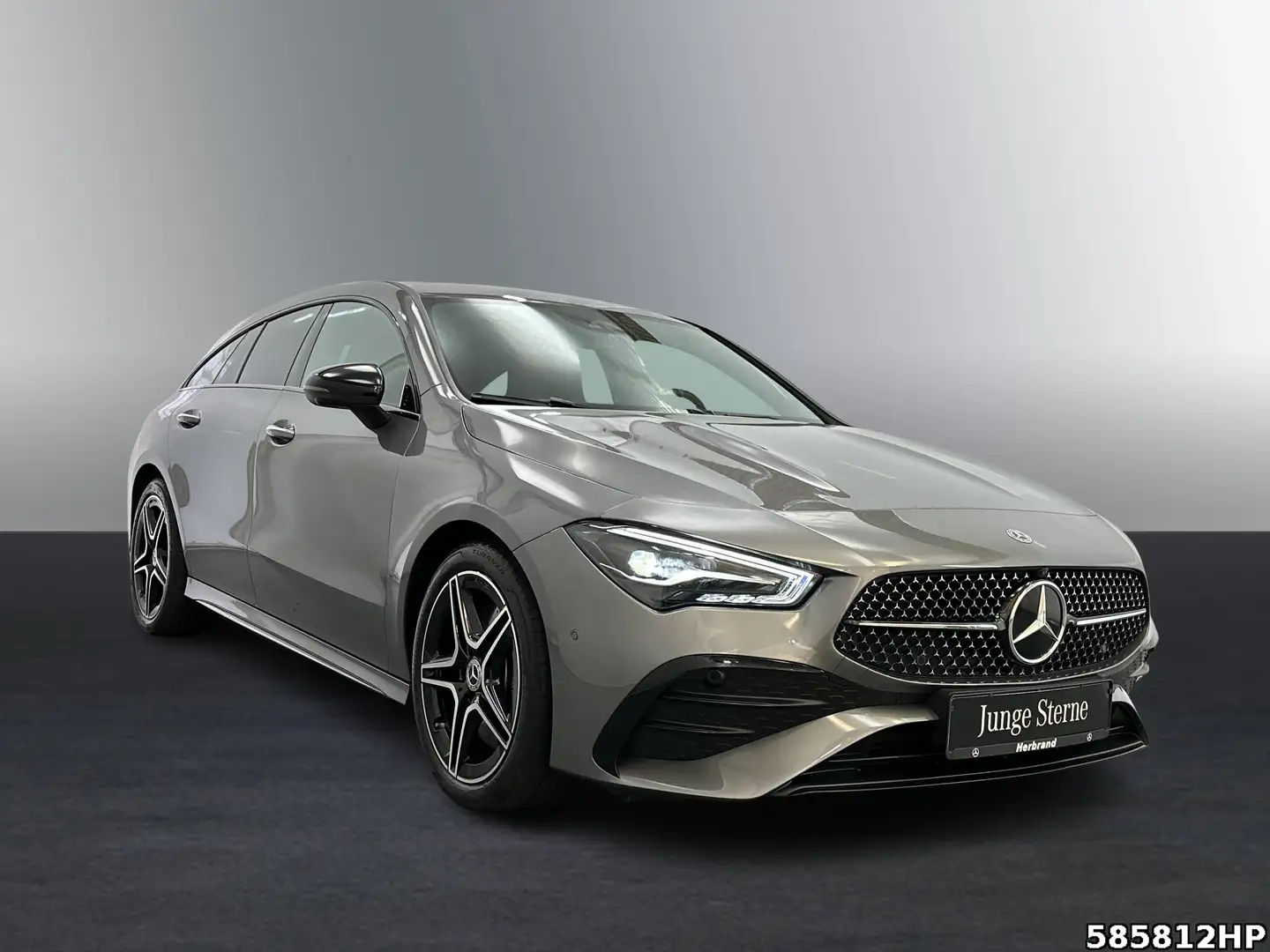 Mercedes-Benz CLA 250 4M AMG  Keyless 360° USB+ Grau - 2