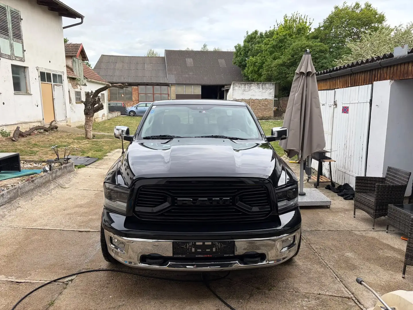 Dodge RAM Laramie 5.7 V8 Hemi - 2