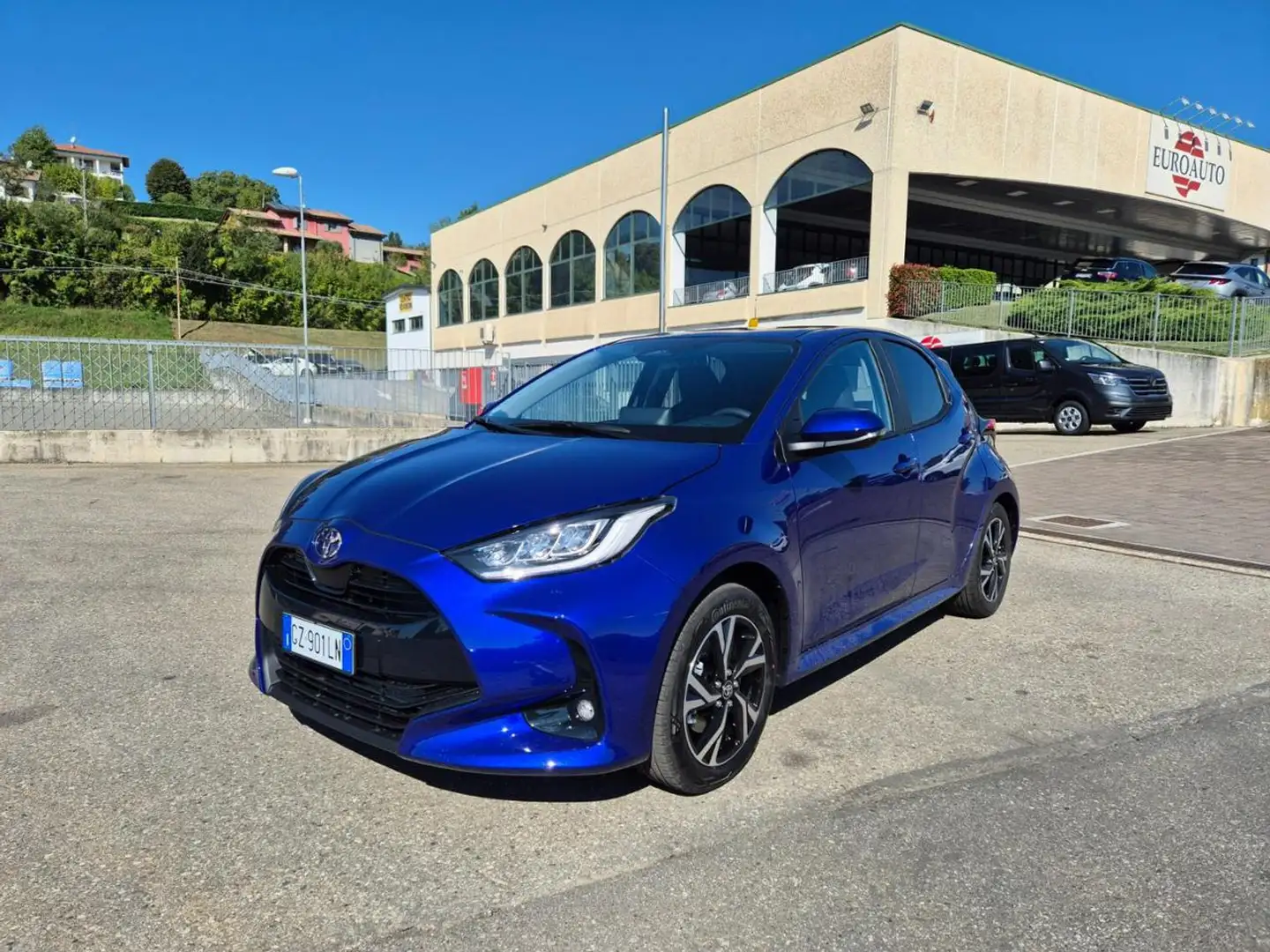 Toyota Yaris 1.5 Hybrid 5 porte Trend Blu/Azzurro - 2