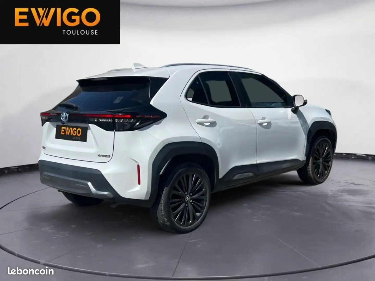 Toyota Yaris CROSS 1.5 115 CH FULL-HYBRID 0.8KWH TRAIL BVA Blanc - 2