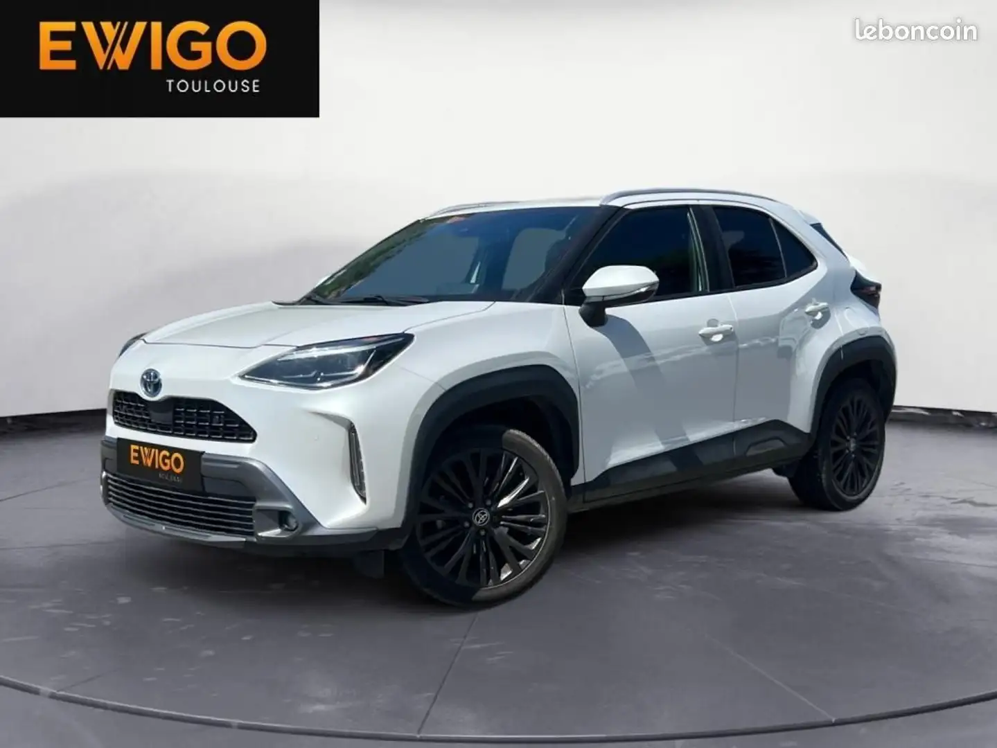 Toyota Yaris CROSS 1.5 115 CH FULL-HYBRID 0.8KWH TRAIL BVA Blanc - 1