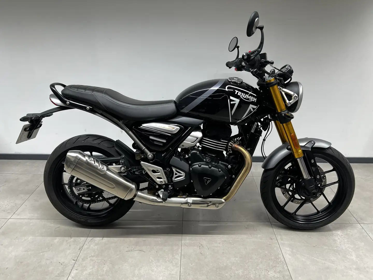 Triumph Speed 400 Schwarz - 1