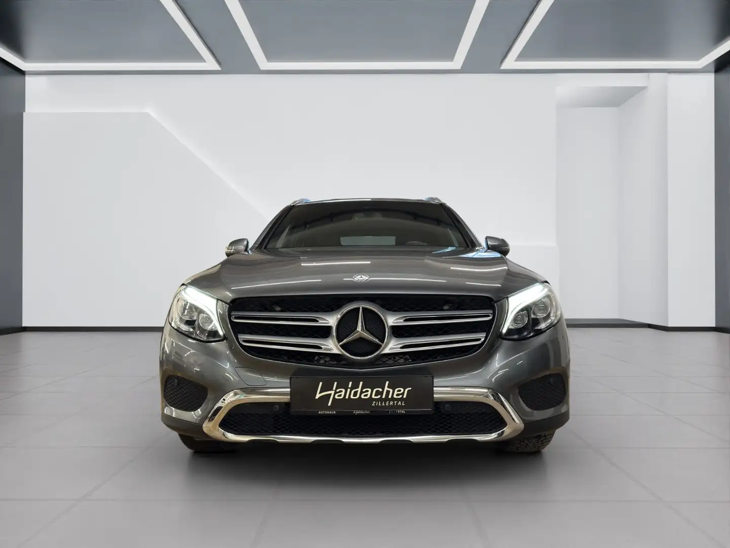 Mercedes-Benz GLC 250 d 4MATIC PTS Shz Ambi Sportpaket LED Grau - 2