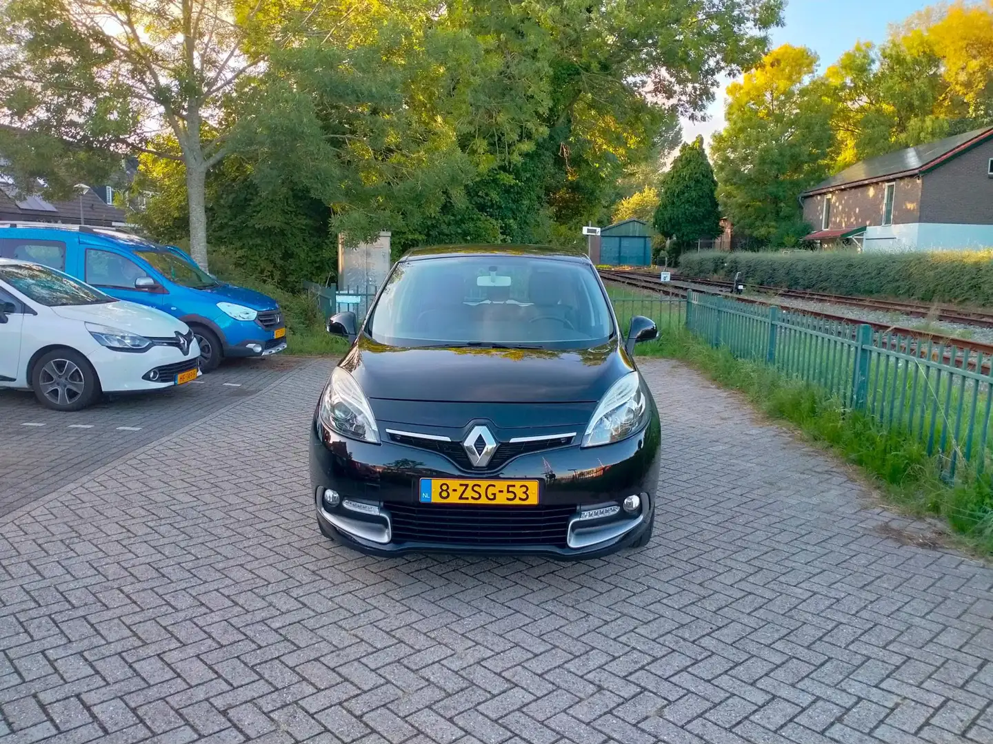Renault Scenic 1.2 TCe Expression Airco cruise trekhaak ALLINPRIJ Zwart - 2