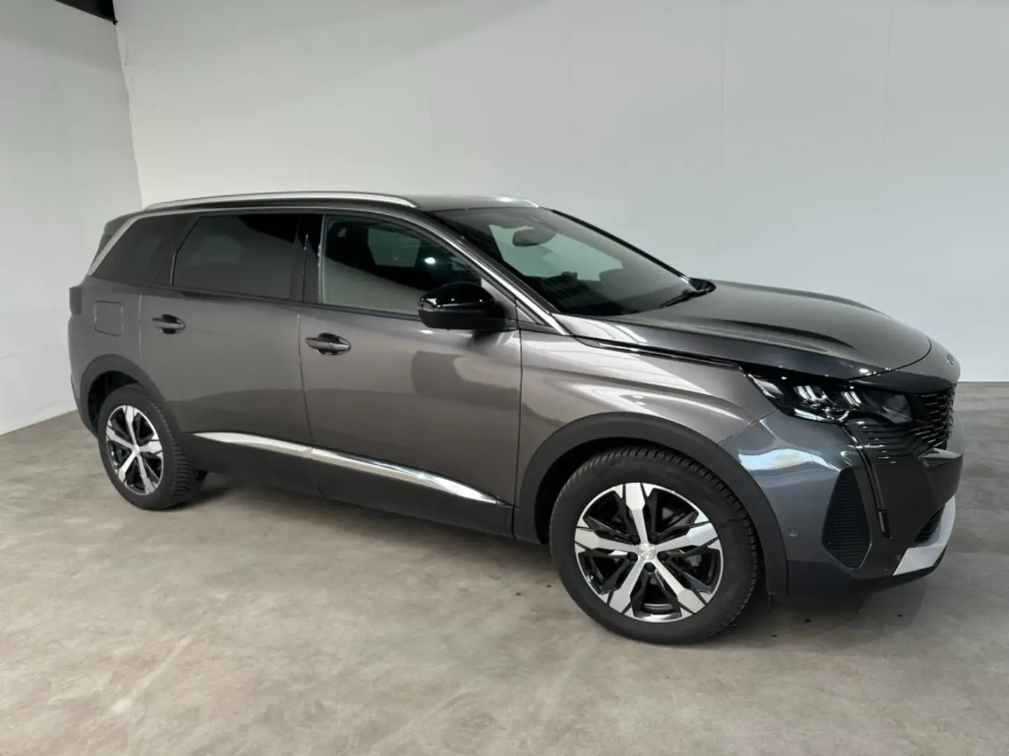 Peugeot 5008 Allure,130PK, Automaat, 18 inch, Camera, 7pers,dod Grijs - 1