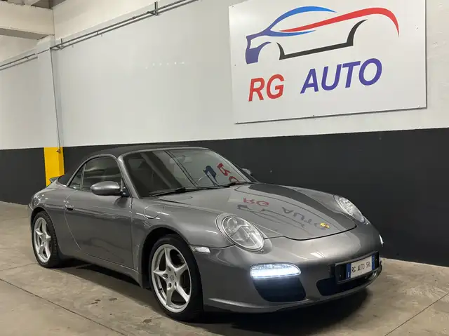 Porsche 996 911 Cabrio 3.6 Carrera 4 320cv