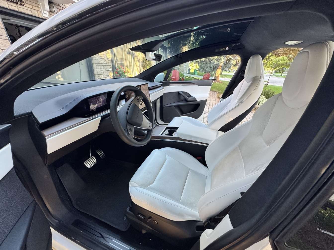 2022 Tesla Model X AWD thumb 8