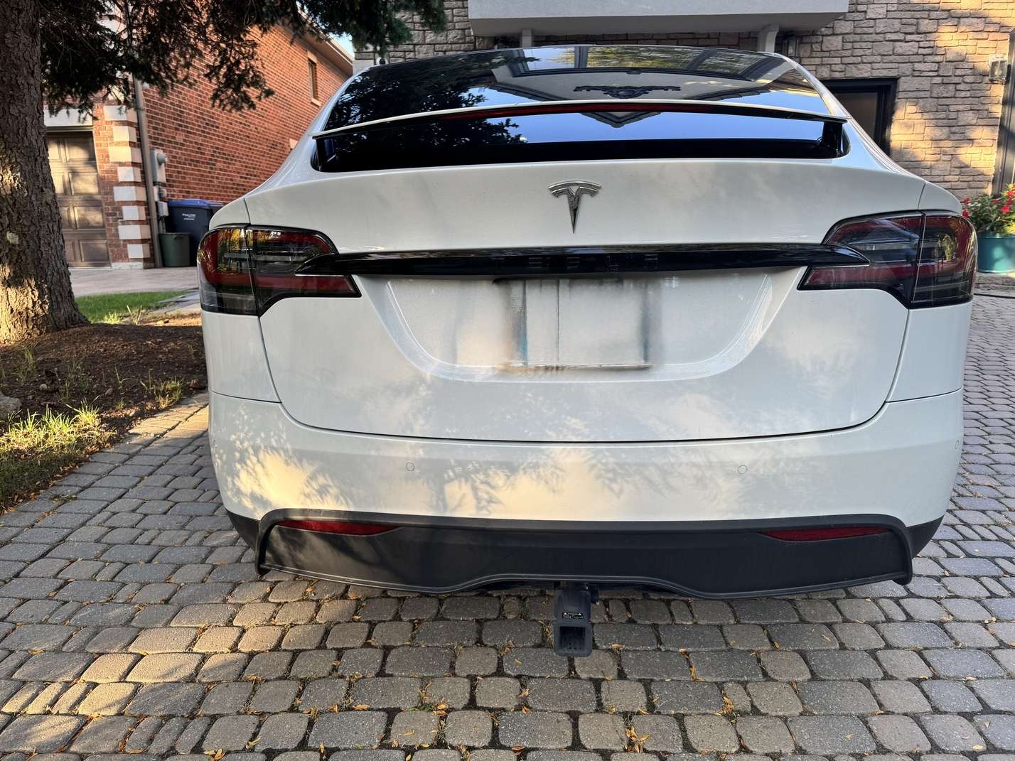 2022 Tesla Model X AWD alt 2