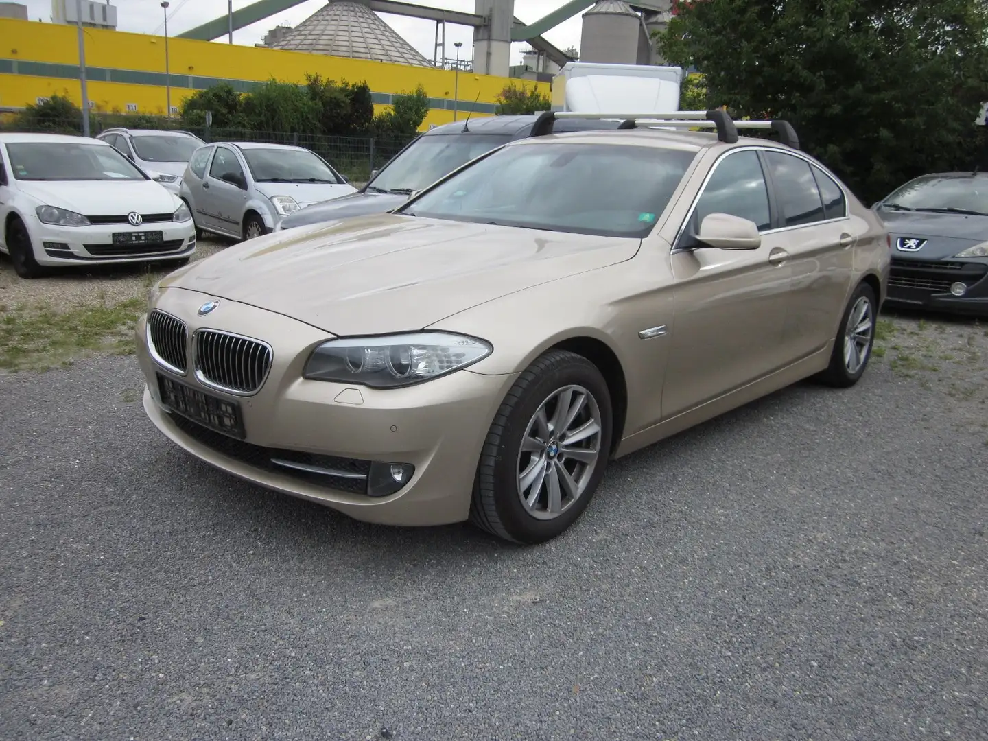 BMW 520 520d Efficient Dynamics Edition BluePerformance Gold - 2