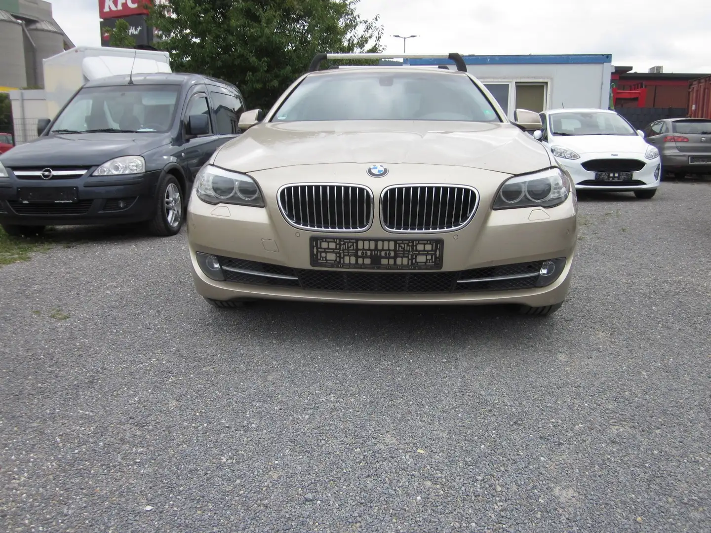 BMW 520 520d Efficient Dynamics Edition BluePerformance Gold - 1