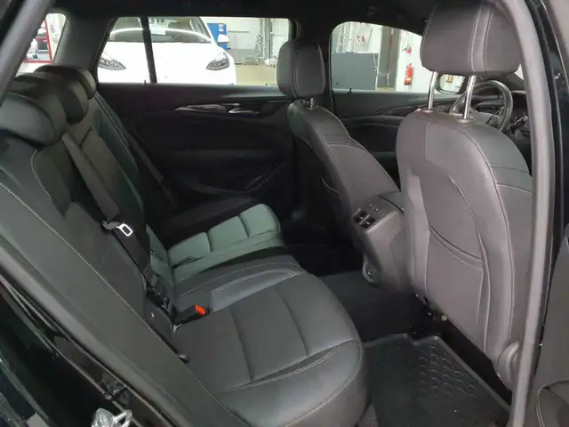 Opel Insignia view 14