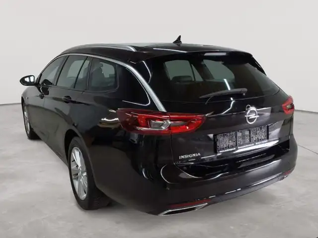 Opel Insignia view 5