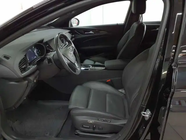 Opel Insignia view 7