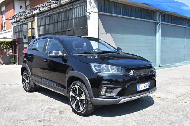 DR Automobiles DR3