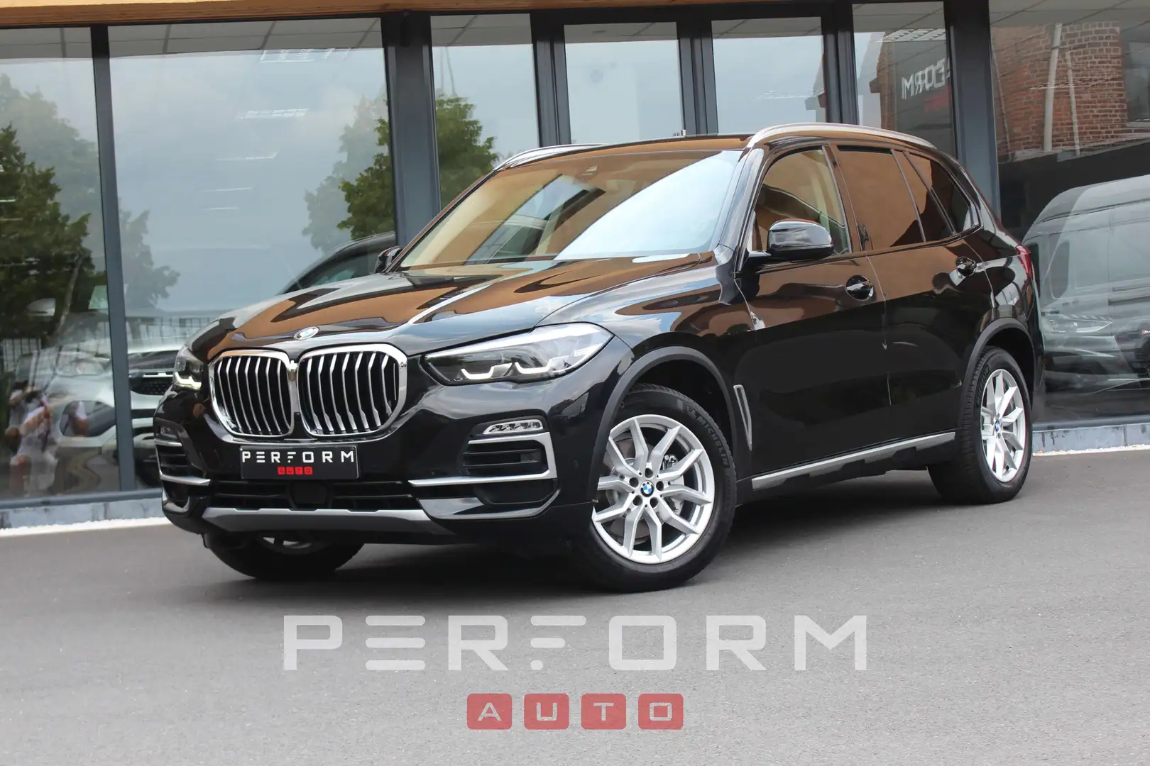 BMW X5 xDRIVE30d *CAM*CAR-PLAY*TREKHAAK* + 1J GARANTIE Noir - 1