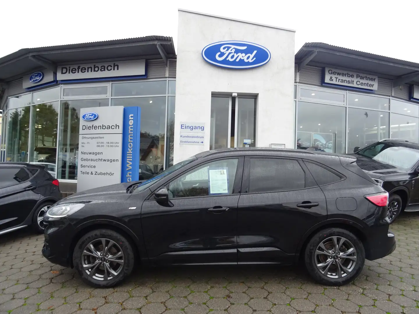 Ford Kuga 1.5 Ecoboost ST-Line X +Panorama+LED+HUD+B&O+ACC Noir - 1