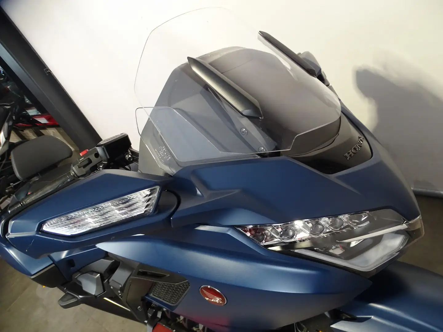 Honda GL 1800 BAGGER DCT Blauw - 2