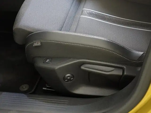 Opel Astra view 14