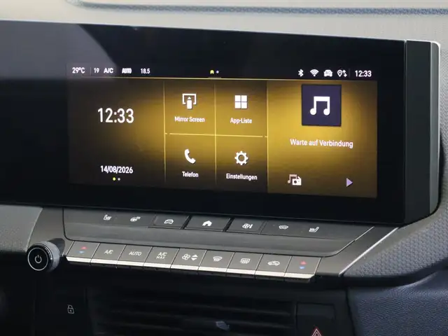 Opel Astra view 8